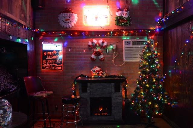 Santa's Pub