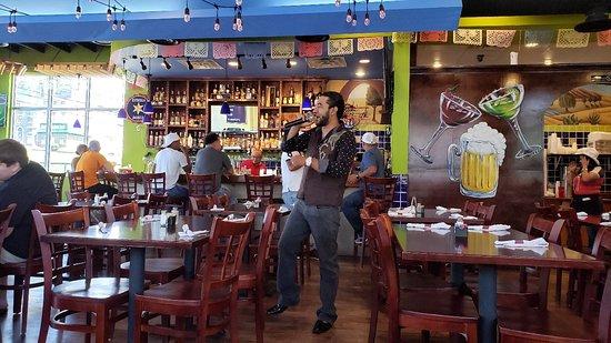 Viva 5 de Mayo Mexican Grill